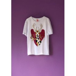 REMERA XL CIERVO. BLANCA. CARPI