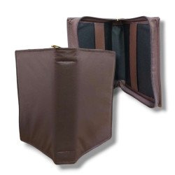 FUNDA MEDIANA LISA. COLOR MARRON OSCURO